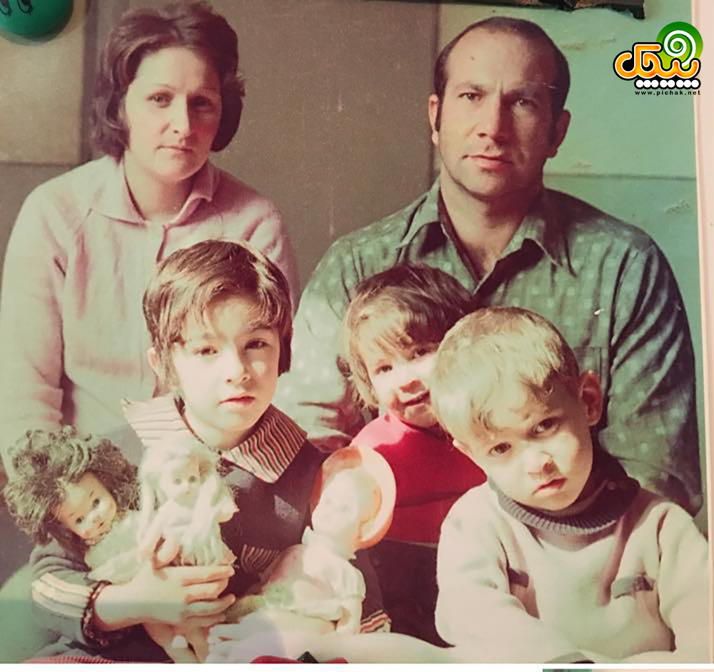 لاله صبوری و خانواده اش در کودکی