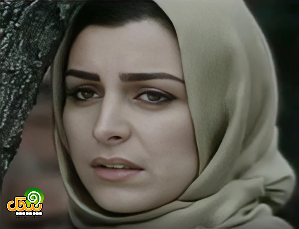 ماه چهره خلیلی در فیلم چشمان سیاه