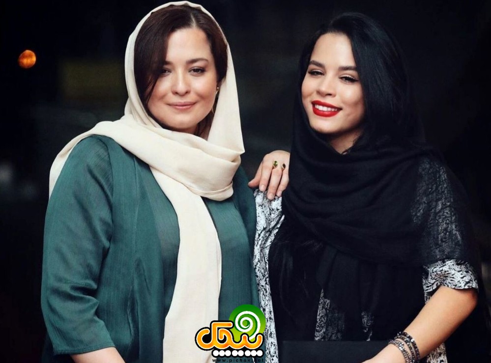 مهراوه شریفی نیا و خواهرش