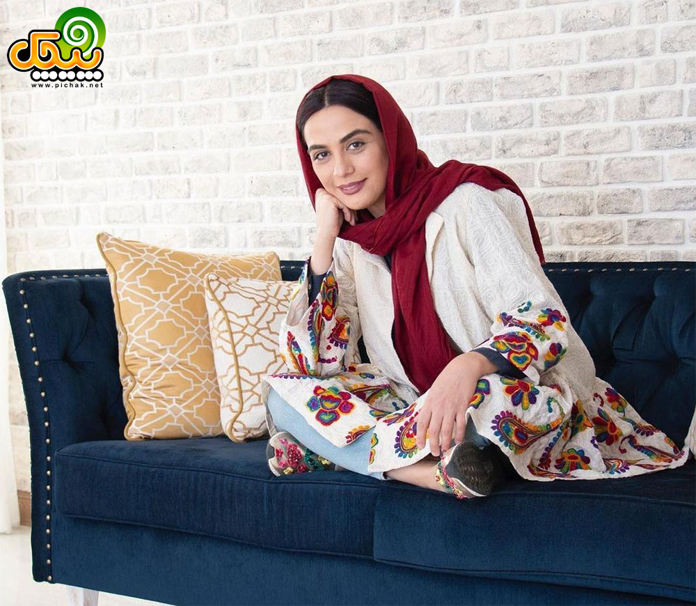 عکس مونا فرجاد