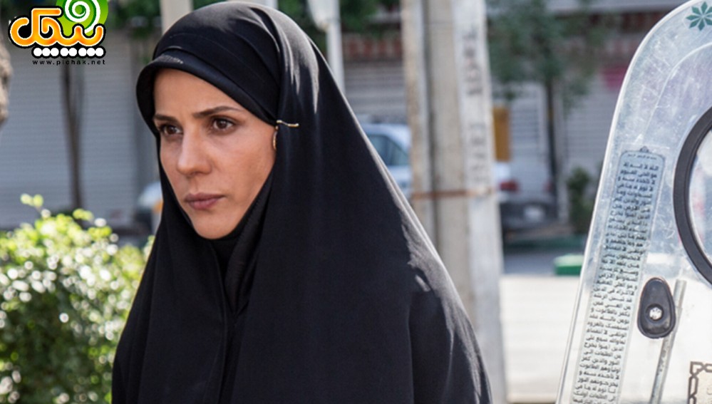 سارا بهرامی در فیلم سینمایی چپ راست