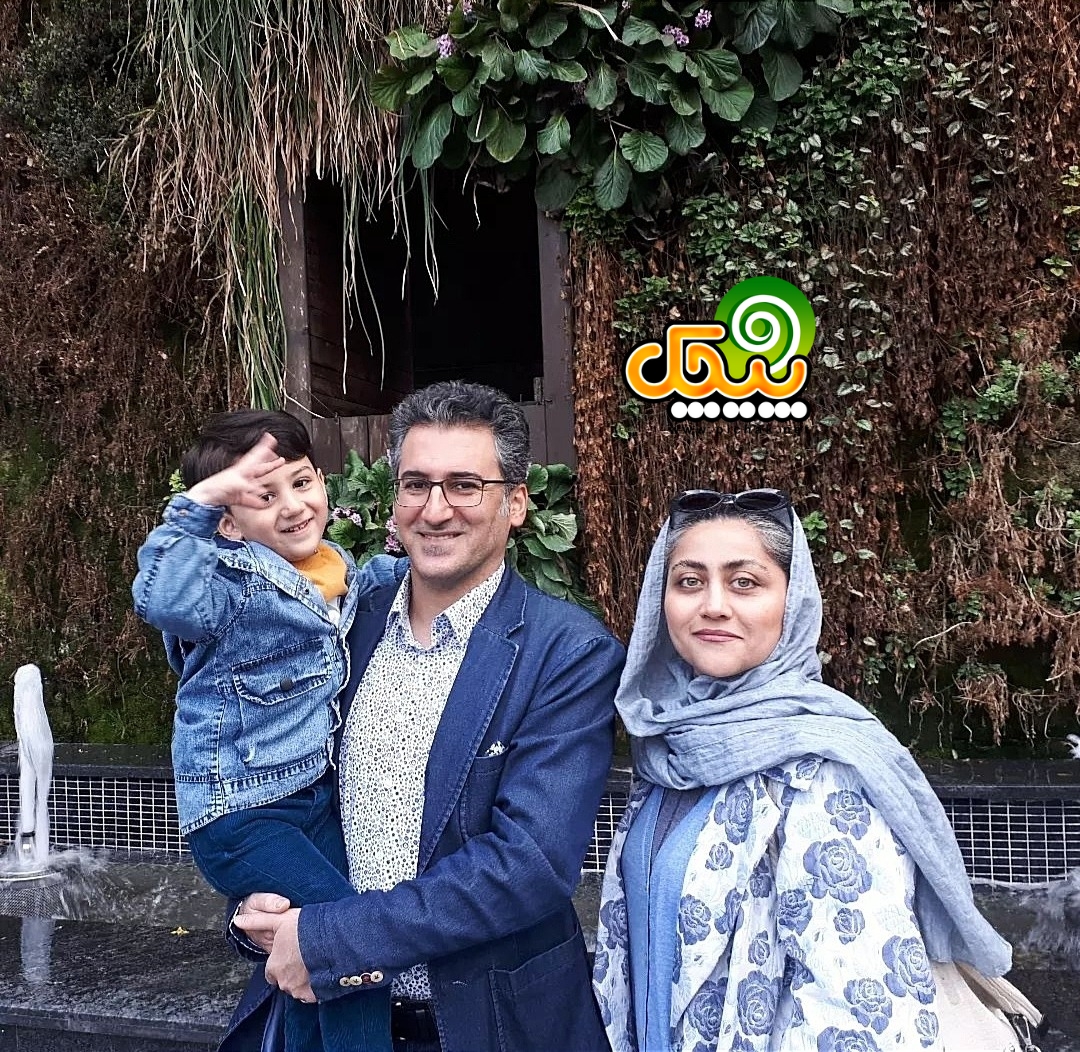 وحید آقاپور و همسر و فرزندش